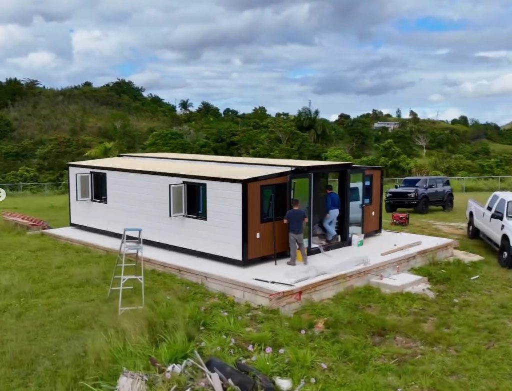 Expandable Container House - Shandong Yihong Green Construction PrefabricatedBuilding Technology Co.,Ltd