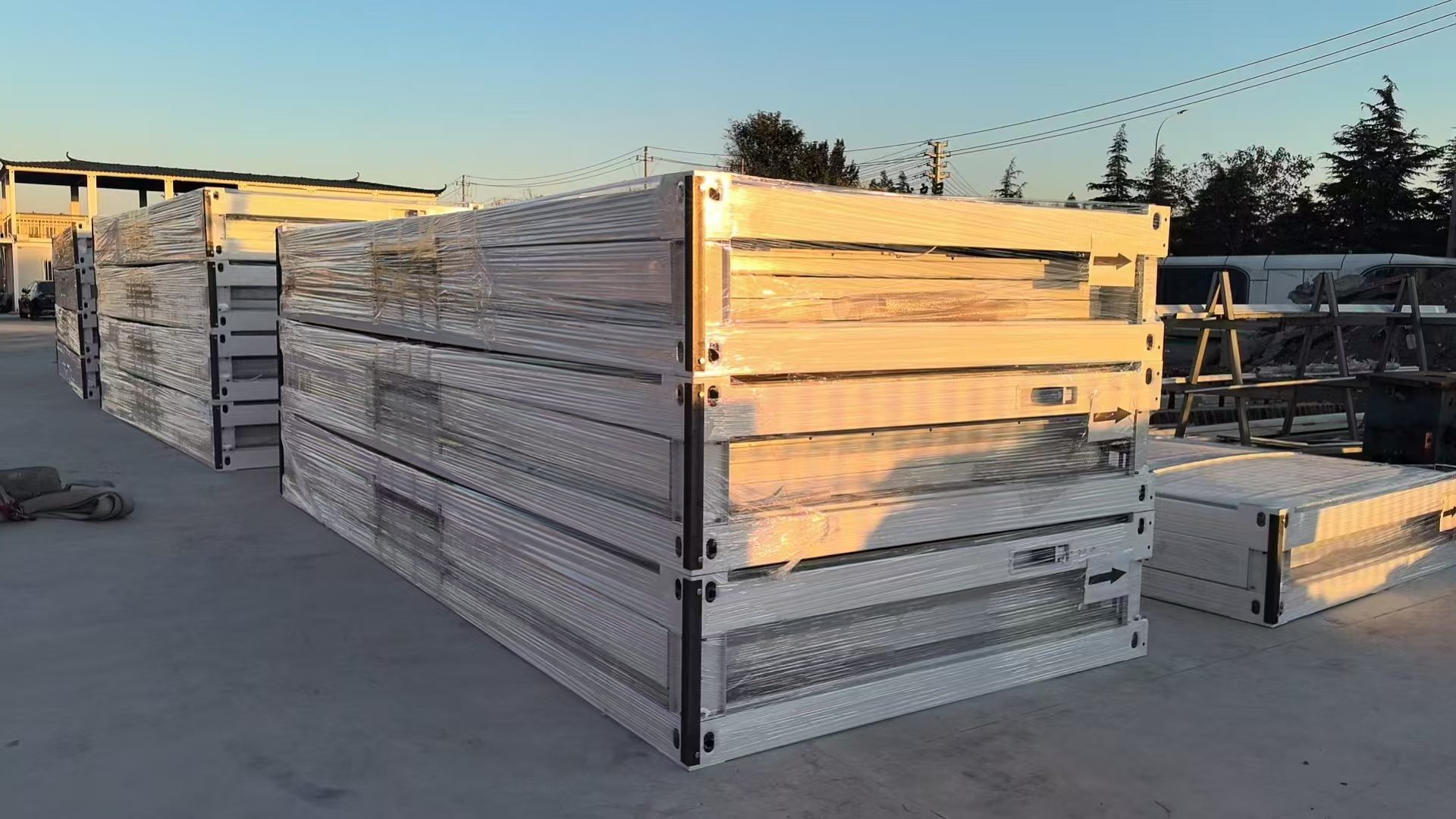 Container house delivery and installation photo area